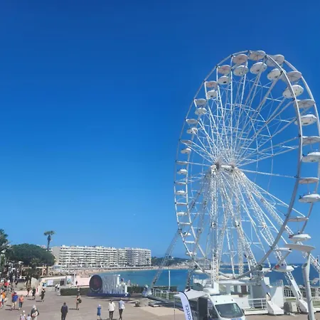 Pres De La Mere Yourhosthelper 度假居