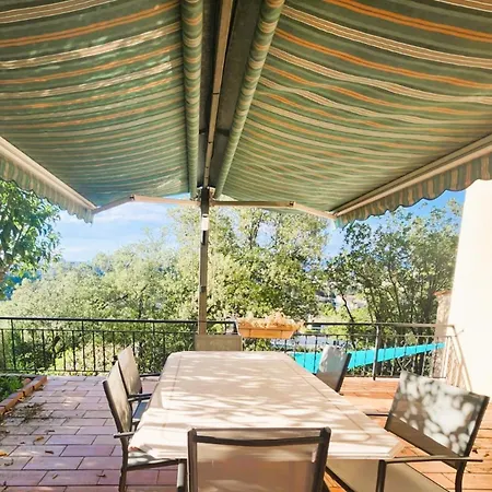 Pres De La Mere Yourhosthelper Saint-Raphaël